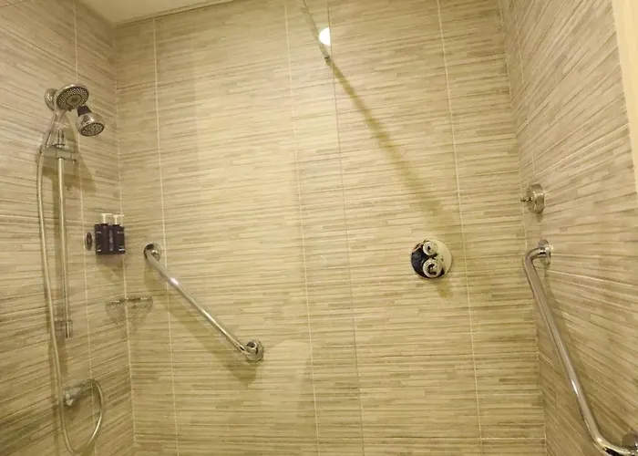 Ξενοδοχείο Vaughan 4*