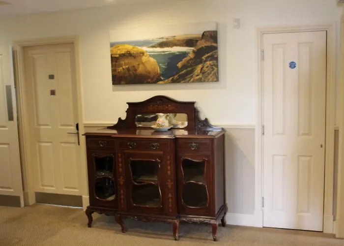 Vaughan Hotel Lahinch